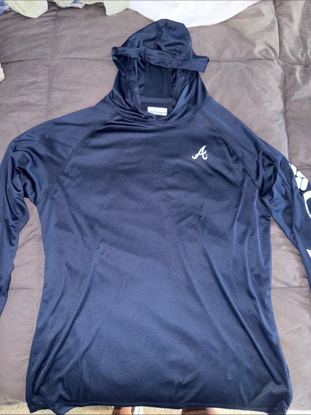 Men's Columbia Atlanta Braves Navy Hooded Performance Hoodie